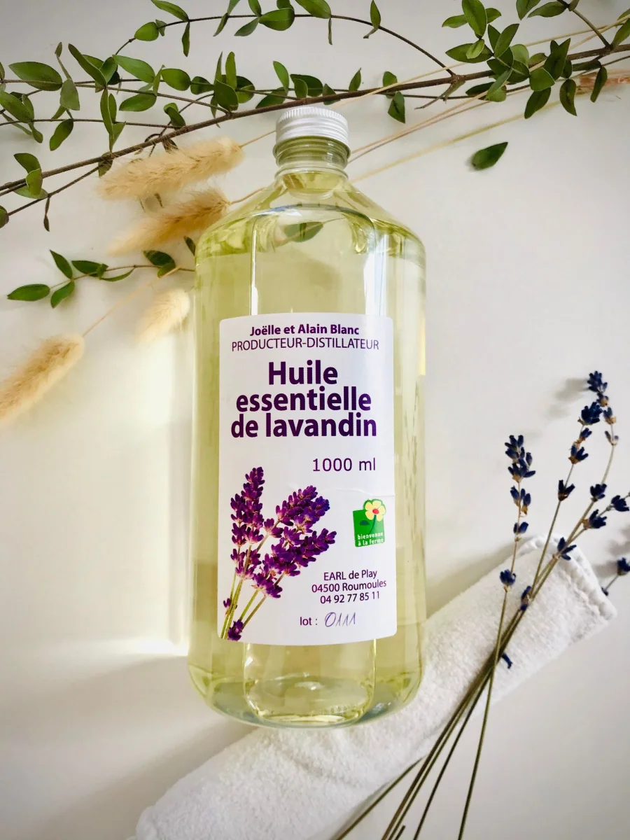 Huile essentielle de lavandin 1000ml - Vins Rouges Harmonieux pour Chaque Occasion Huile essentielle de lavandin – Grosso, Super, Abrial | Les 4 Vallées