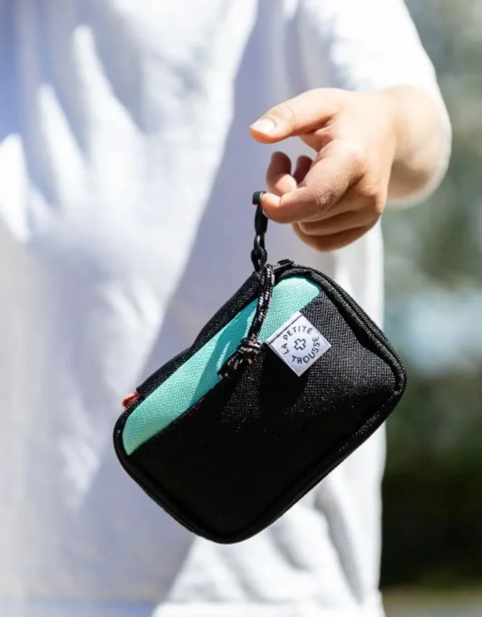 La Micro - Trousse de premiers soins - La Petite Trousse - Boutique Maman & Bébé – Produits Essentiels au Quotidien Trousse de soin : Trousse de soin multiples accessoires bébé | Babymoov®