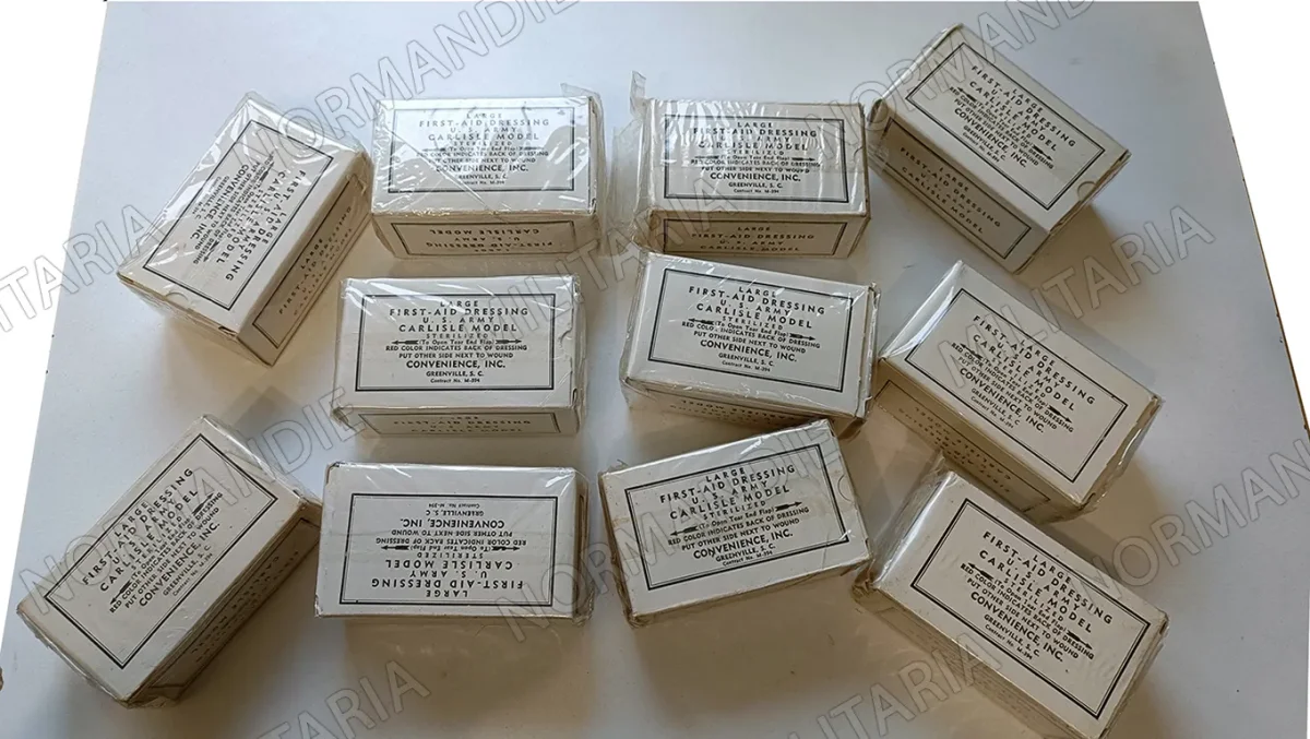 Pansement First Aid Dressing large US WW2 - Éclairage de qualité avec frais de port offerts - {'count': 5, 'name': 'Freepik'}