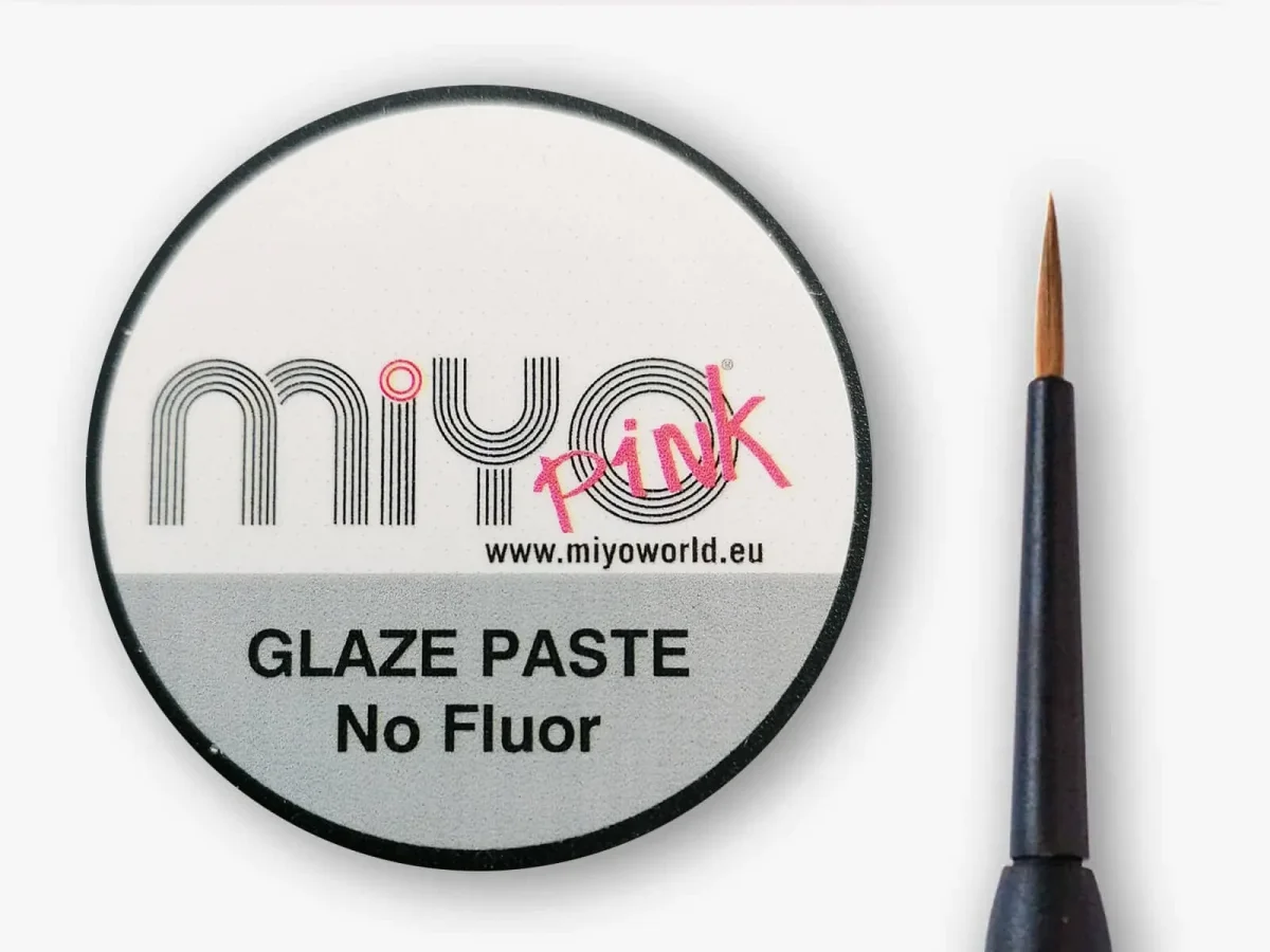 MiYO Glaze Paste No Fluor 4g - ​Drones Professionnels & Grand Public | Boutique Française​ 🎸🌈 𝙅𝙀𝙐-𝘾𝙊𝙉𝘾𝙊𝙐𝙍𝙎 ! Cette semaine : c'est la nouvelle version «  𝘈𝘔𝘗 » de la Ghost par @brooksrunningfr à gagner 🙆‍♂️ Confortable pour  l'entraînement quotidien, mais avec davantage de répondant pour accé